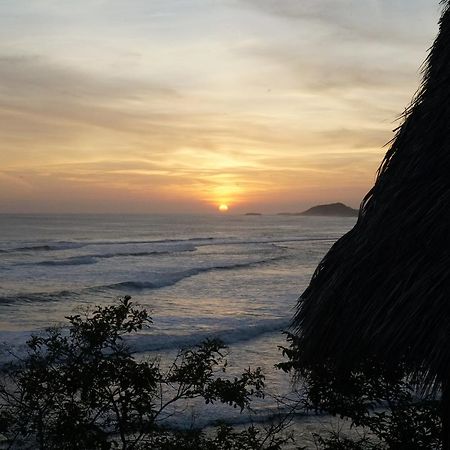 Magnific Rock - Surf Resort & Yoga Retreat Nicaragua Popoyo Exterior photo